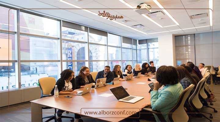 Necessary-software-for-holding-the-conference نرم افزارهای لازم برای برگزاری همایش